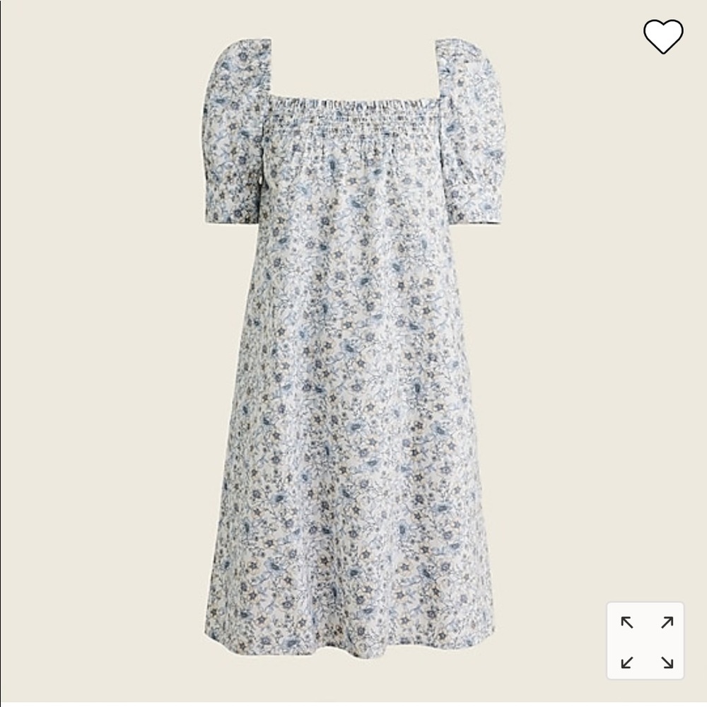 Cute pattered Dress with pockets